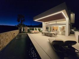 Chalet en venta en Fuengirola, El Higuerón photo 0