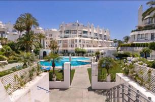 Duplex en alquiler en Marbella, Marbella Golden Mile photo 0