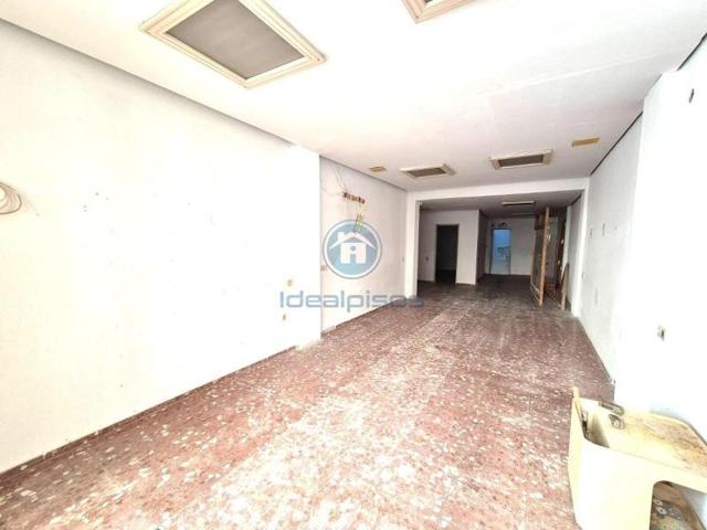 Local comercial en venta en Alicante, Campoamor photo 0