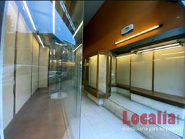 Local comercial en venta en Torrelavega, Calle Conde Torreanaz, 39300 photo 0