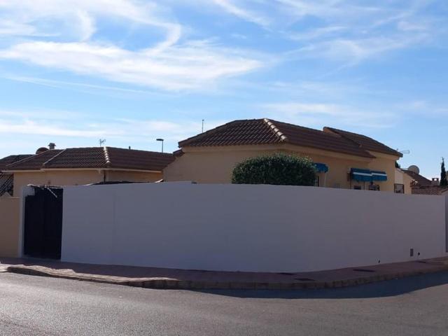 Chalet en venta en Torrevieja, Sector 25 photo 0