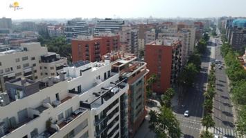 Apartamento en venta en Valencia, Campanar photo 0