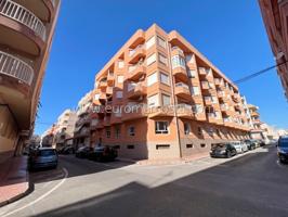 Apartamento en venta en Torrevieja photo 0