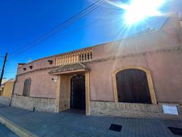 Casa con terreno en venta en Crevillente photo 0