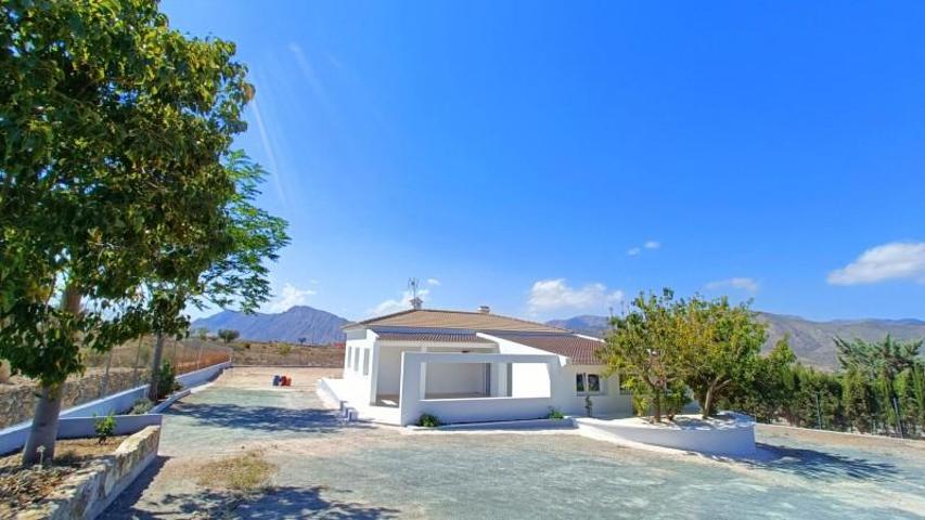 Chalet en venta en Hondon de los Frailes photo 0