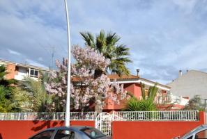 Chalet en venta en Sax photo 0
