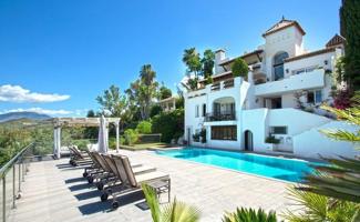 Chalet en venta en Marbella, Nueva Andalucia photo 0