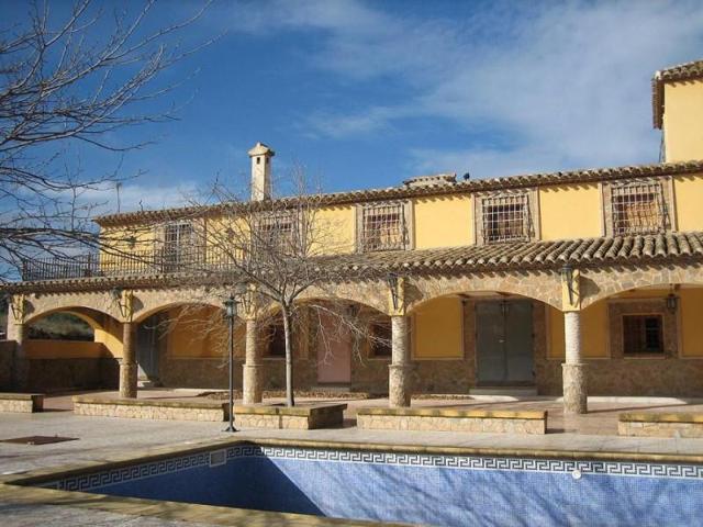 Casa con terreno en venta en Lorca photo 0