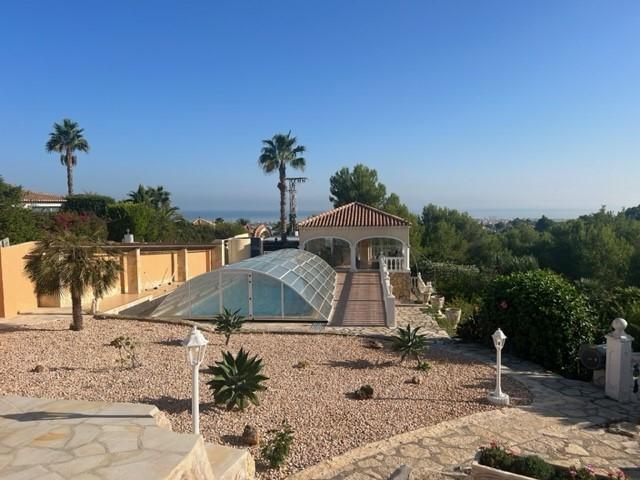 Chalet en venta en Denia, Montgó photo 0