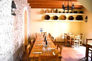 Local comercial en venta en Selva photo 0