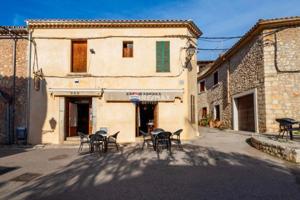 Local comercial en venta en Selva photo 0