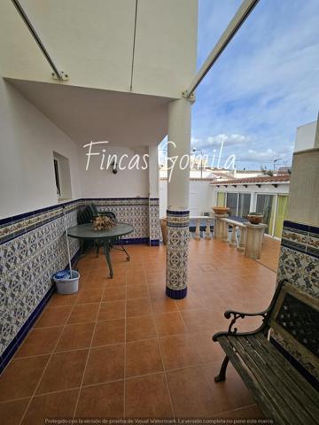 Adosada en venta en Es Castell photo 0