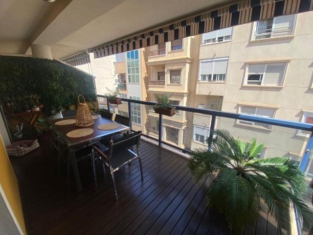 Apartamento en venta en Torrevieja photo 0