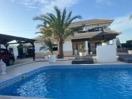 Chalet en venta en Rafal photo 0