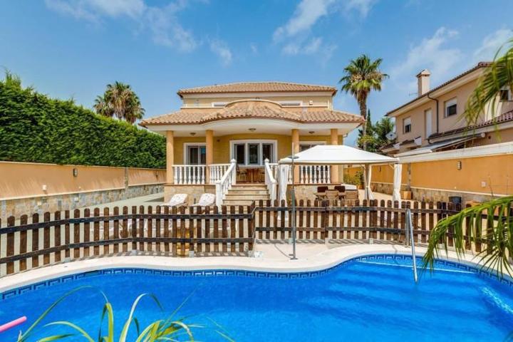 Chalet en venta en San Javier photo 0