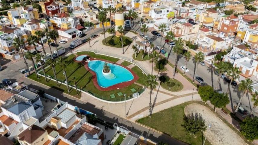 Duplex en venta en Torrevieja photo 0