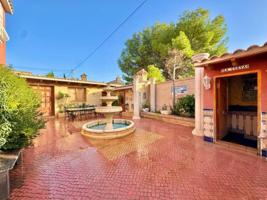 Chalet en venta en Alfaz del Pi photo 0