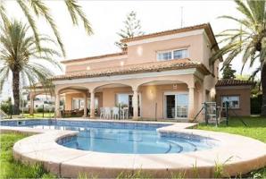 Chalet en venta en Villajoyosa photo 0