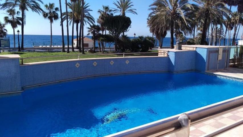 Planta baja en venta en San Pedro de Alcántara, Costa del Sol photo 0