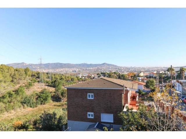 Casa en venta en Sant Boi de Llobregat, Marianao photo 0