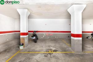 Garaje en venta en Granada, Gran capitan photo 0