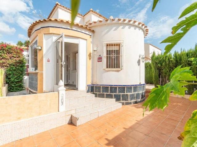 Chalet en venta en Orihuela photo 0