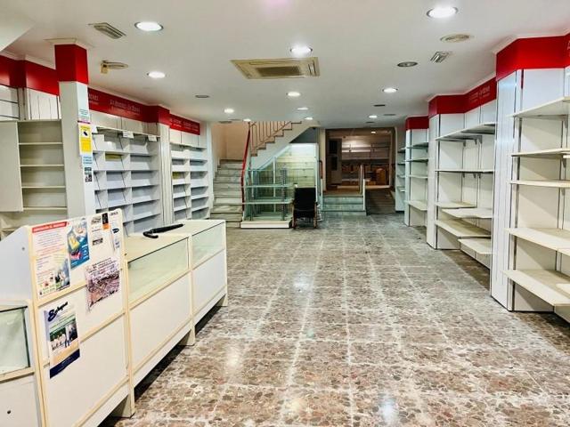 Local comercial en venta en Elche, Plaza Obispo Siuri photo 0