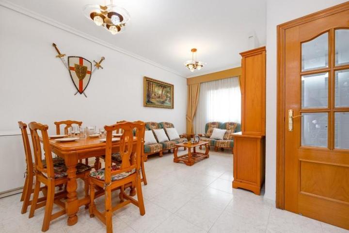 Adosada en venta en Torrevieja, Paseo maritimo photo 0