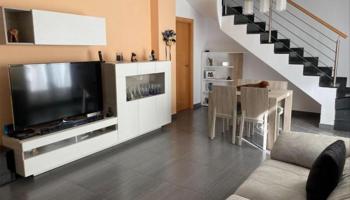 Apartamento en venta en Sant Boi de Llobregat photo 0