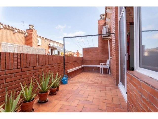 Adosada en venta en Sant Boi de Llobregat, Vinyets-Molí Vell photo 0