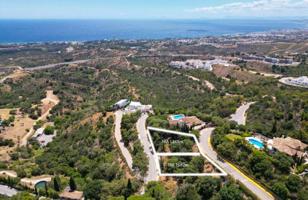 Terreno en venta en Marbella, Marbella Este - Los Altos de los Monteros photo 0
