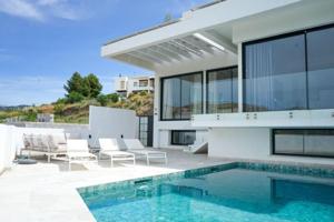 Chalet en venta en Benahavís, Costa del Sol photo 0