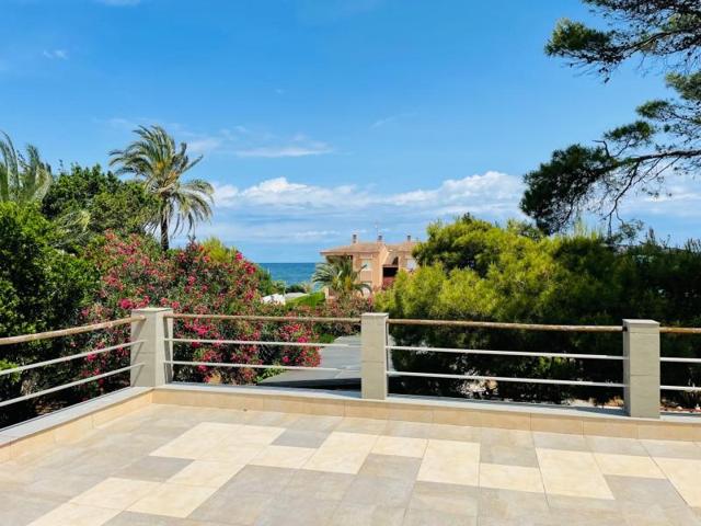 Chalet en venta en Denia, Las Rotas photo 0