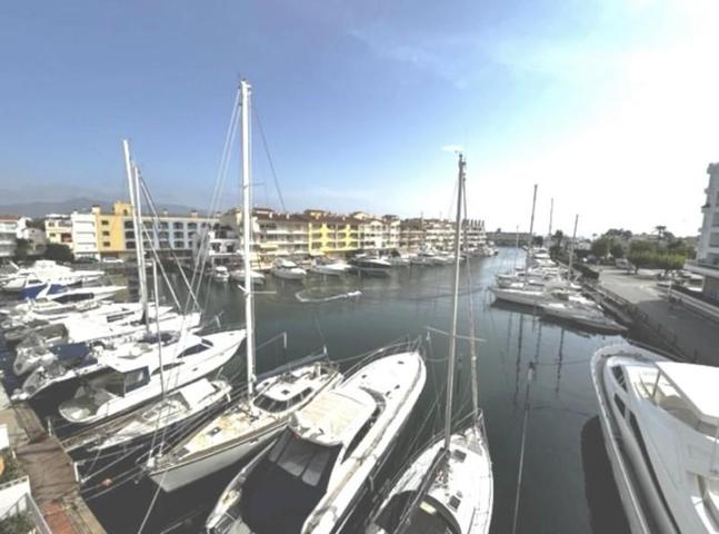 Piso en venta en Empuriabrava, Salins - Cavall de Mar photo 0