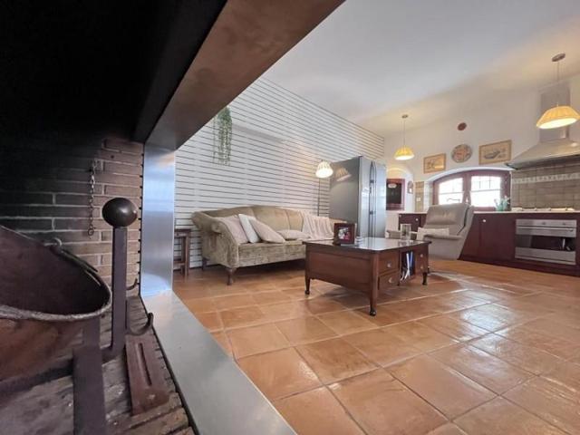 Chalet en venta en Empuriabrava, Empuria Brava photo 0