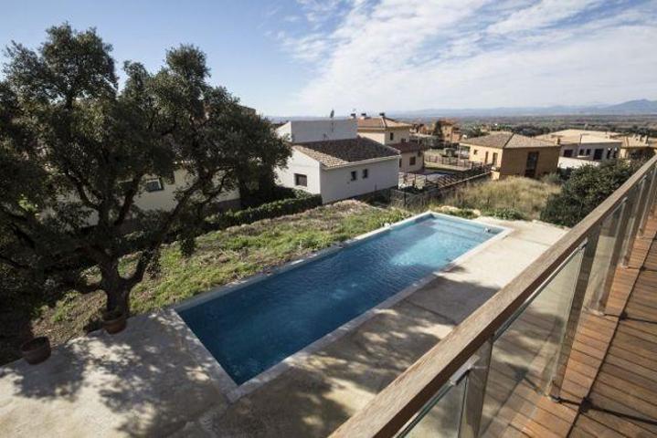 Chalet en venta en Palau-saverdera, Centre photo 0