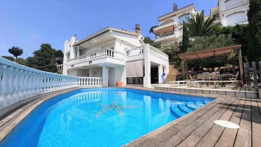 Chalet en venta en Roses, Puig Rom photo 0