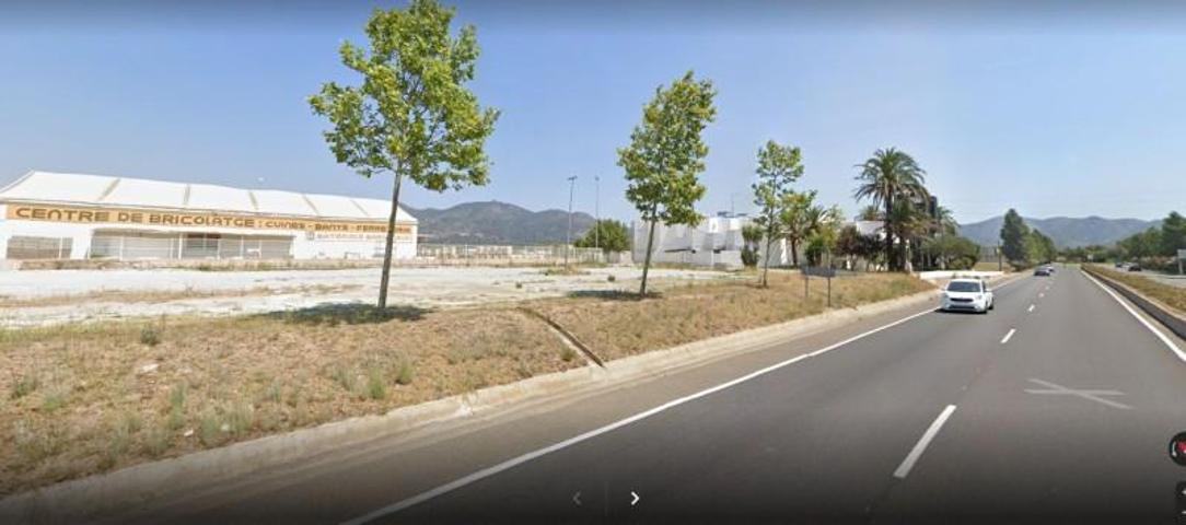 Nave industrial en venta en Roses, La Garriga photo 0