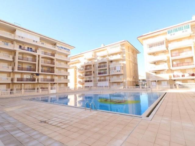 Apartamento en venta en Torrevieja photo 0