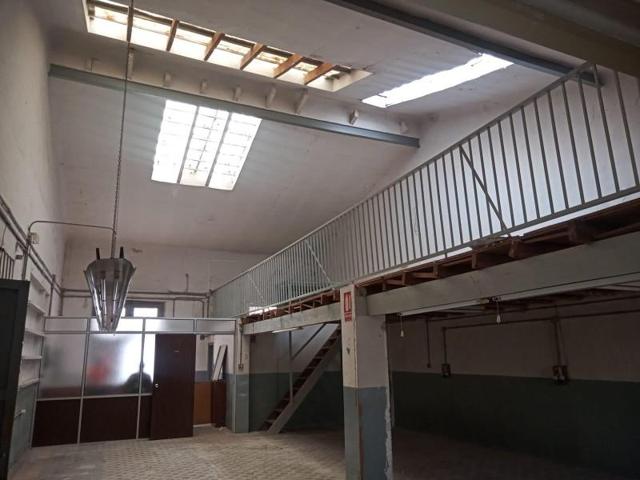 Local comercial en venta en Petrer, Correos photo 0