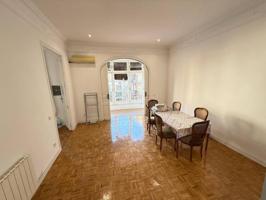 Piso en venta en Barcelona, La Vila de Gràcia photo 0