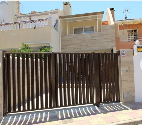 Chalet en venta en Torrevieja, Los Frutales photo 0