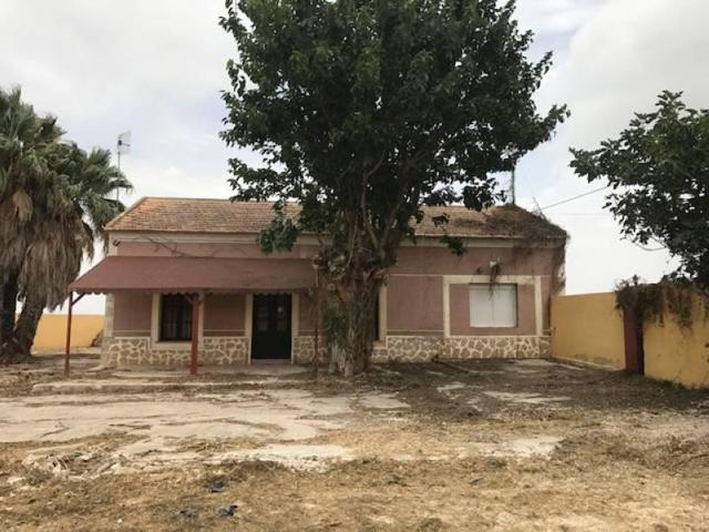 Casa con terreno en venta en Daya Vieja, Huerta photo 0