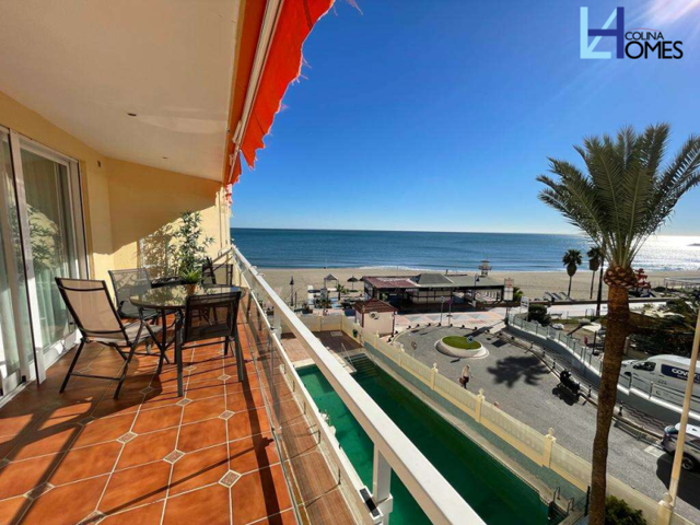 Apartamento en venta en Torremolinos, La Carihuela photo 0