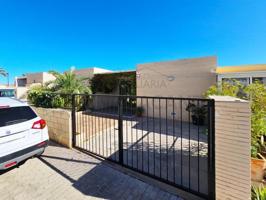 Bungalow en venta en Alicante, Aguamarga photo 0