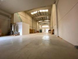 Nave industrial en venta en Roda de Barà, CENTRO PUEBLO photo 0