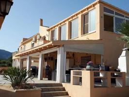 Local comercial en venta en Alicante photo 0