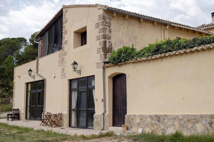 Casa con terreno en venta en Alcoy-Alcoi photo 0