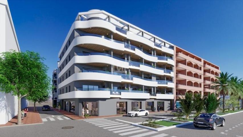 Apartamento en venta en Torrevieja, Habaneras photo 0