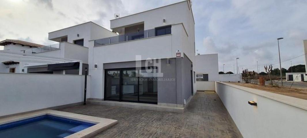 Chalet en venta en Orihuela Costa, Los dolses photo 0